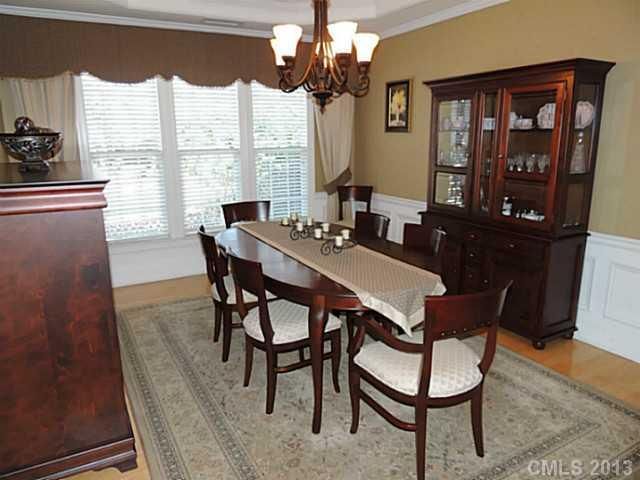 11018 Knight Castle Dr, Charlotte, NC 28277