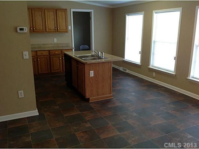 998 Daves Rd, York, SC 29745