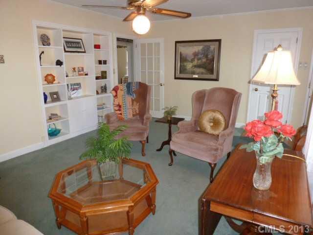 717 Gillsbrook Rd, Lancaster, SC 29720