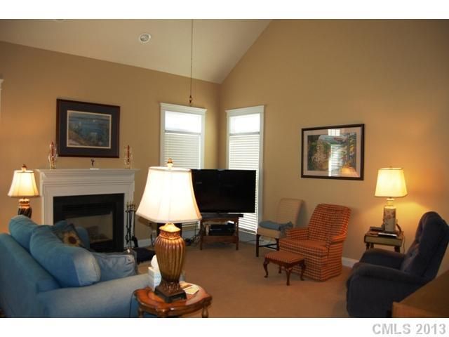 5803 Mantario Dr, Charlotte, NC 28269