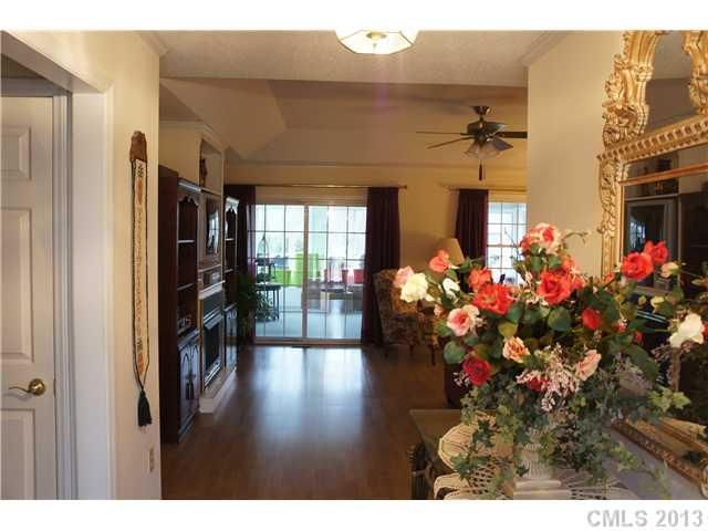 2217 E Ward Ave, Gastonia, NC 28054