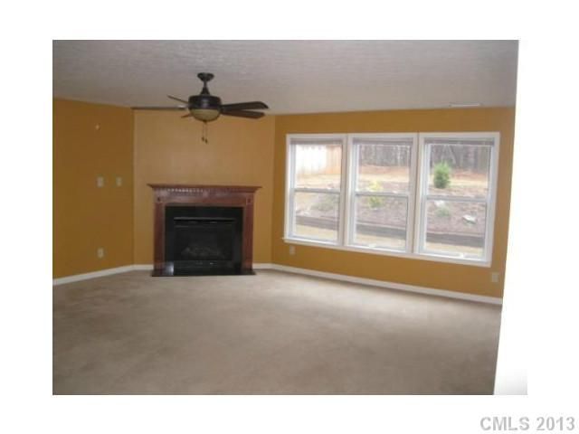 3306 Table Rock Dr, Gastonia, NC 28052