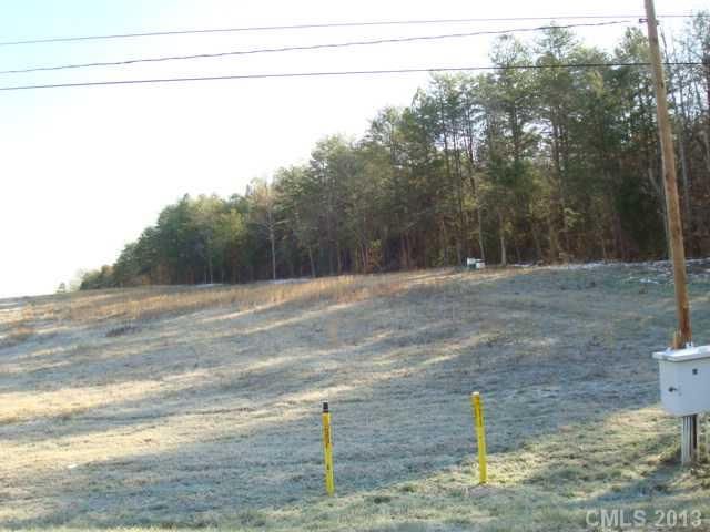 961 Oates Rd, Bessemer City, NC 28016