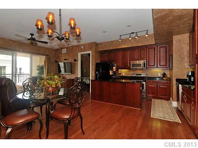 4625 Piedmont Row Dr #712 E, Charlotte, NC 28210