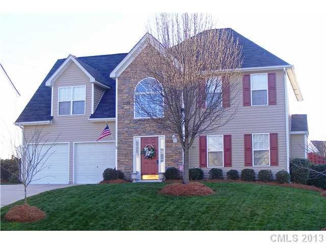 711 Reigate Rd, Charlotte, NC 28262