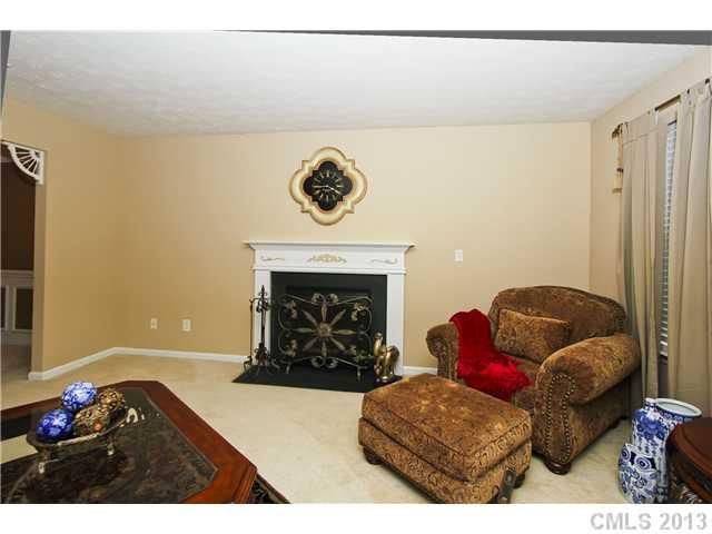 711 Reigate Rd, Charlotte, NC 28262