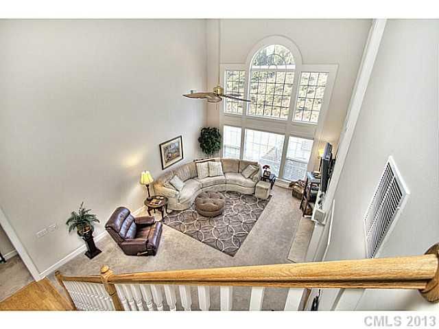 10628 Knight Castle Dr, Charlotte, NC 28277