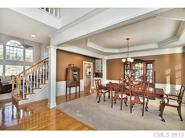 10628 Knight Castle Dr, Charlotte, NC 28277