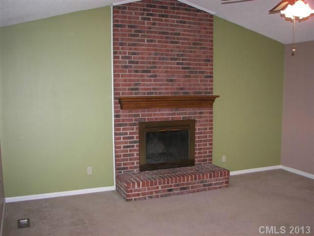 230 E Old Limestone Rd, York, SC 29745