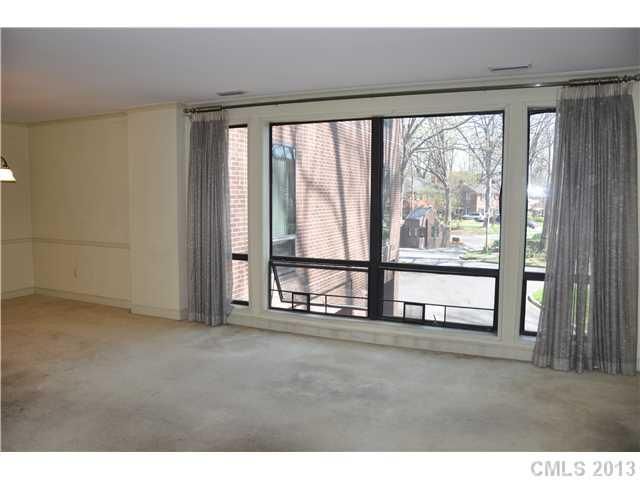 912 Cherokee Rd #912, Charlotte, NC 28207