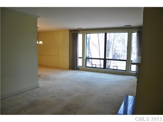 912 Cherokee Rd #912, Charlotte, NC 28207