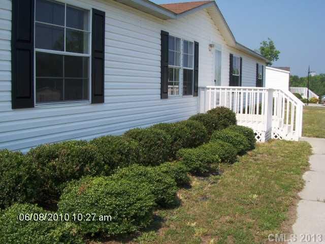 1527 Foxbrook Cir, Lancaster, SC 29720