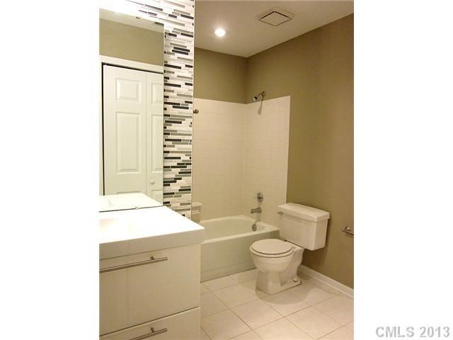2209 Sumner Green Ave #E, Charlotte, NC 28203