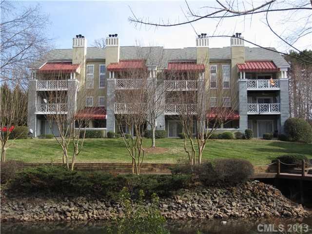 19843B Henderson Rd #B, Cornelius, NC 28031