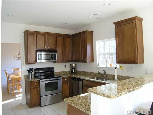 248 Winter Flake Dr, Statesville, NC 28677