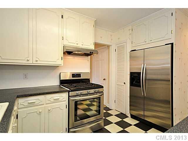 1008 Concord Rd, Davidson, NC 28036