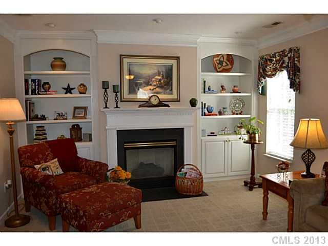 3922 Glenmeadow Dr, Matthews, NC 28105
