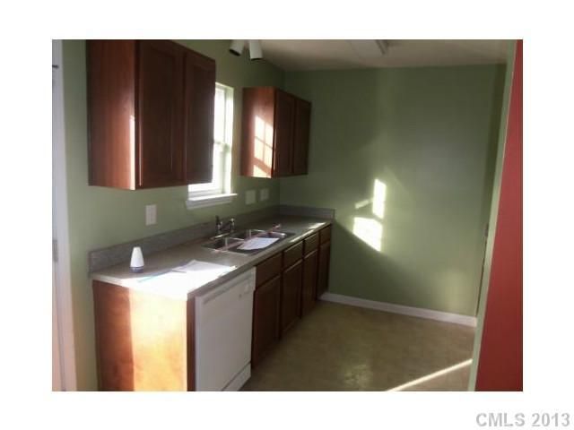 5017 Elizabeth Rd, Charlotte, NC 28269