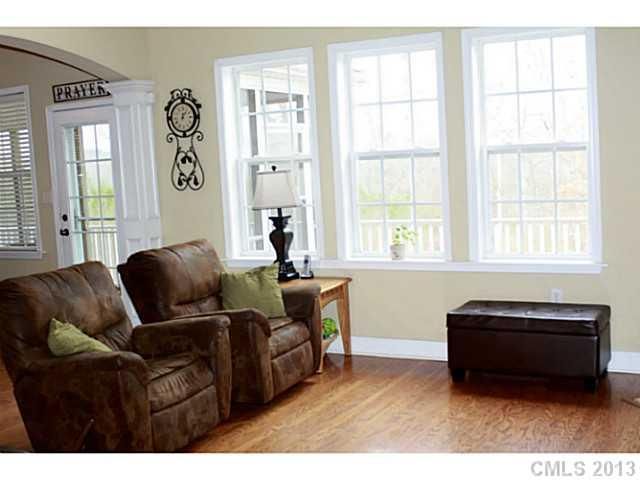165 Patrick Ln, Mount Holly, NC 28120