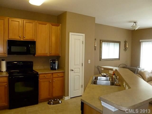 1172 Drummond Ln #-, Matthews, NC 28104