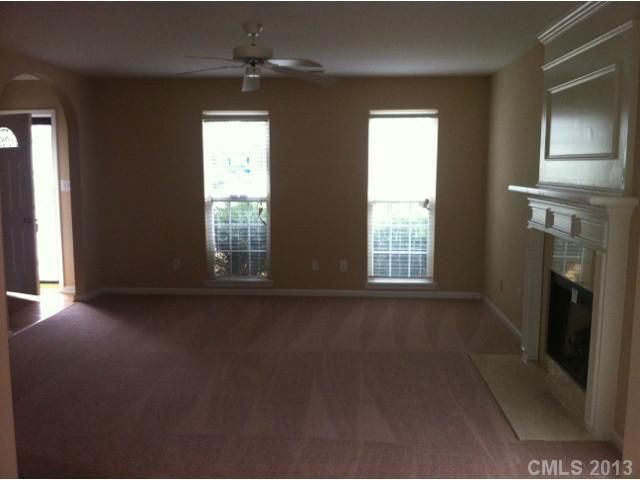 4707 Ambridge Dr, Charlotte, NC 28216