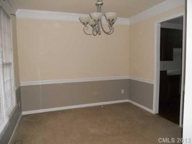 206 Weeping Spring Dr, Mooresville, NC 28115