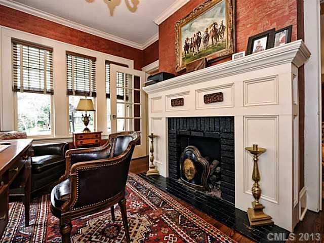 519 Hermitage Ct, Charlotte, NC 28207