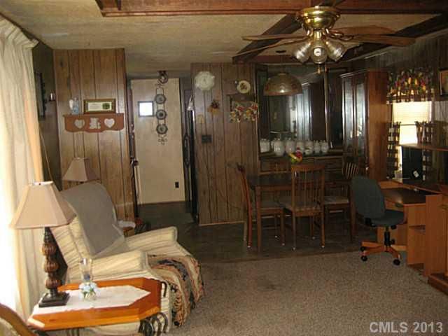 1021 Pettus Ln, Lincolnton, NC 28092
