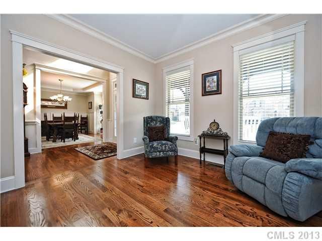 5527 Open Book Ln, Charlotte, NC 28270
