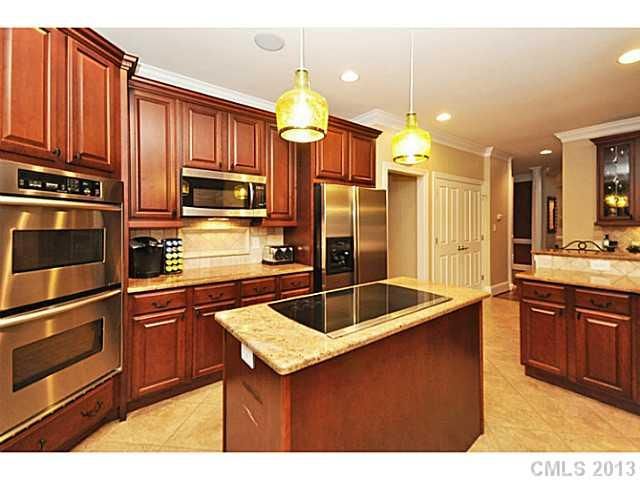 948 Blarney Ct, Matthews, NC 28104