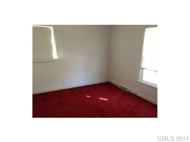 6423 Idlebrook Dr, Charlotte, NC 28212