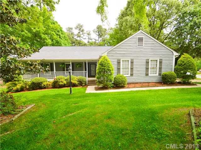 16307 Heirloom Cir, Charlotte, NC 28277
