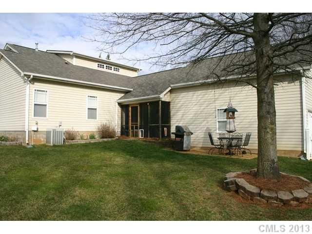 9015 Washam Potts Rd, Cornelius, NC 28031