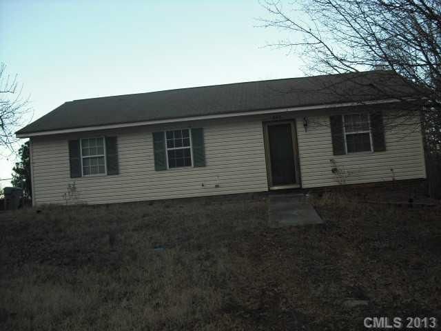 402 Hillcrest St, Marshville, NC 28103