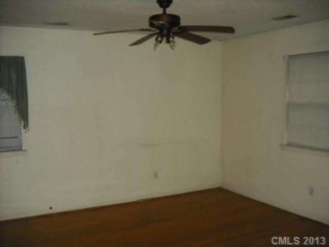 402 Hillcrest St, Marshville, NC 28103