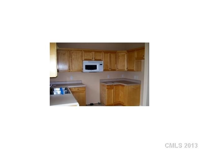 1561 Clear Creek Ln, Newton, NC 28658