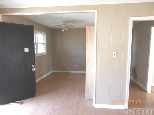 1698 Oakdale Dr, Lancaster, SC 29720