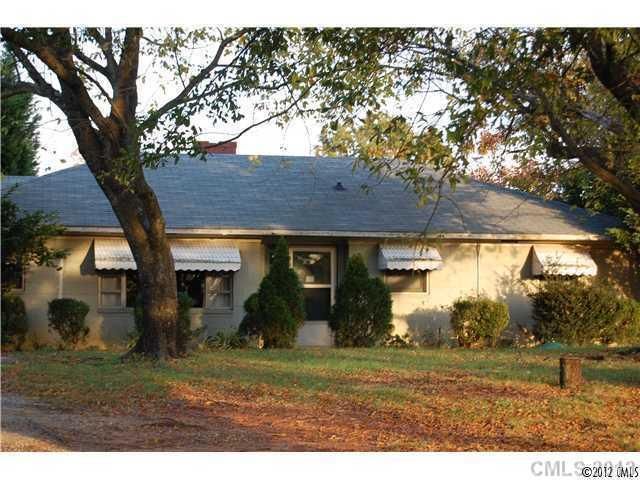 1932 Nc 16 Hw, Denver, NC 28037