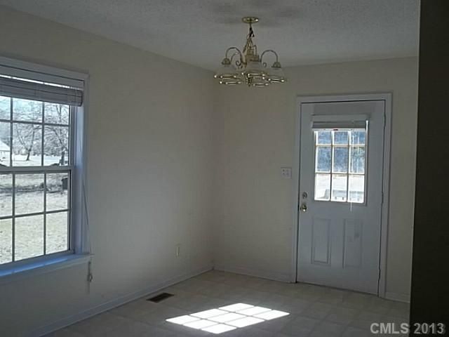 1506 E Main St #8, Cherryville, NC 28021