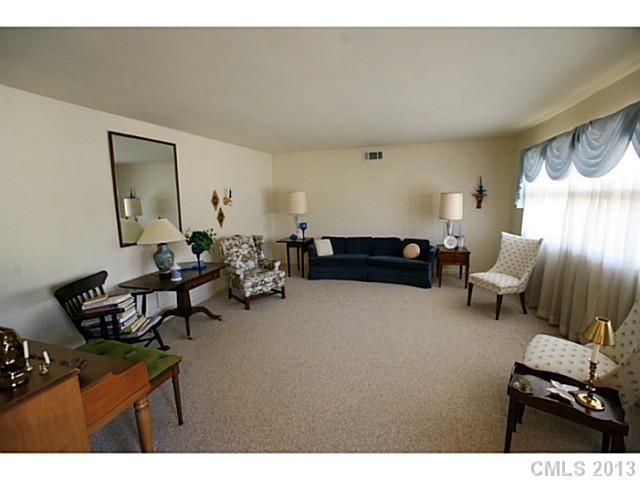 332 Lancelot Cir, Concord, NC 28025