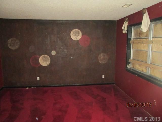1125 Duke St, Kannapolis, NC 28081