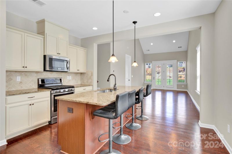 5624 Stonewells Dr, Charlotte, NC 28278