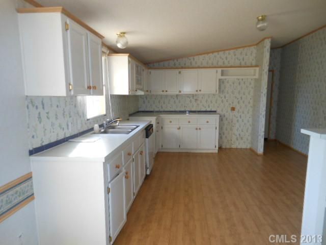 1134 Mauney Rd, Stanley, NC 28164