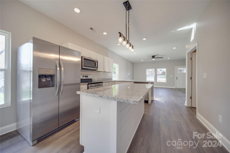 805 Delane St, Kannapolis, NC 28083