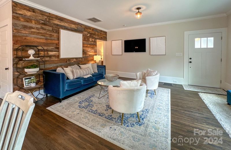 2030 E 9th St, Charlotte, NC 28204