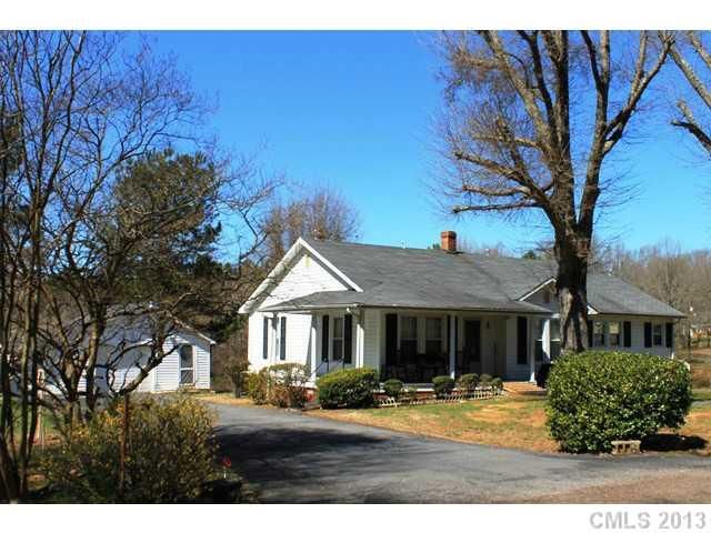 1001 Mcknight St, Kannapolis, NC 28081