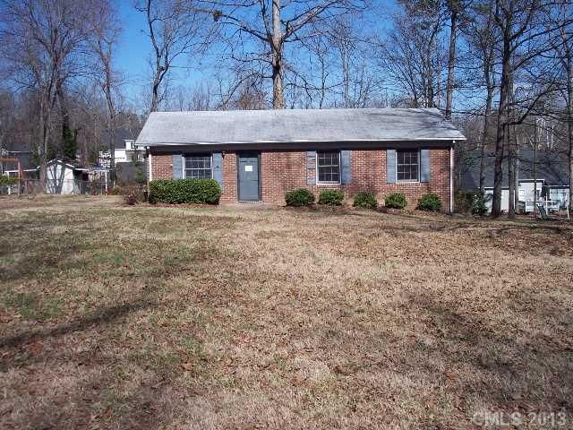 307 E Texas Ave, Bessemer City, NC 28016