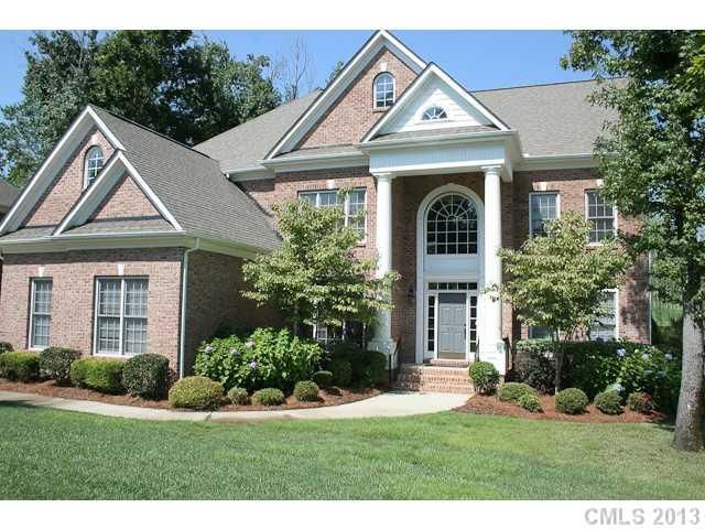 892 Hickory Stick Dr, Fort Mill, SC 29715