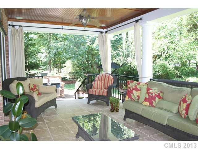 892 Hickory Stick Dr, Fort Mill, SC 29715
