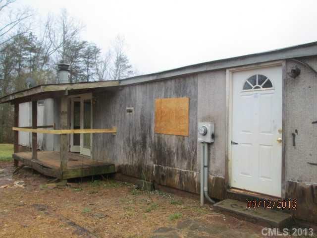 8076 Longbriar Dr, Kannapolis, NC 28081
